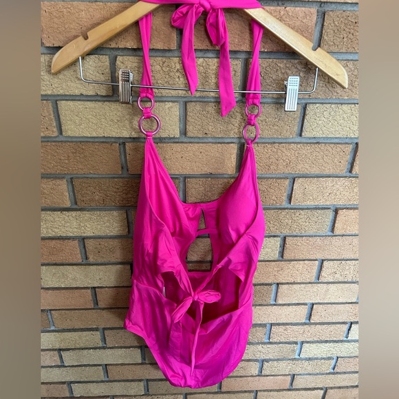 NWT Trina Turk Monaco Scoop Neck Cutout Halter One Piece Swimsuit Rose Pink 10 - Picture 4 of 5